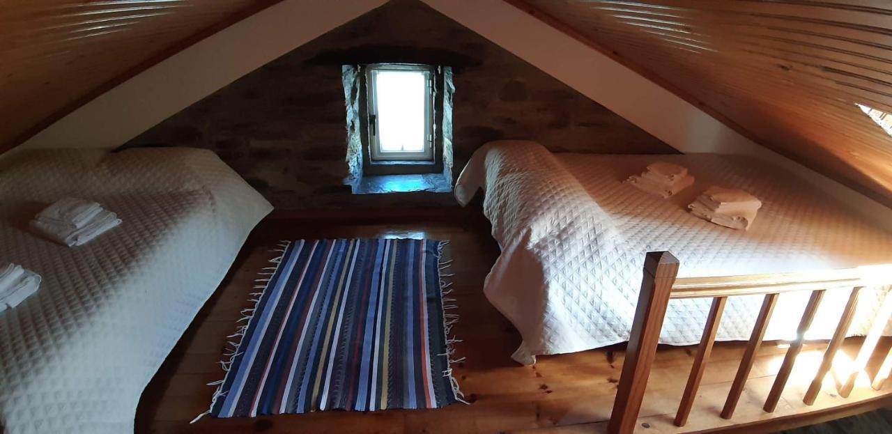 Вилла Casa Do Loureiro Арганил Экстерьер фото